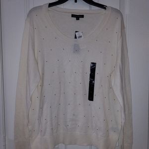 XL Banana Republic sweater with gold ball detail. NWT